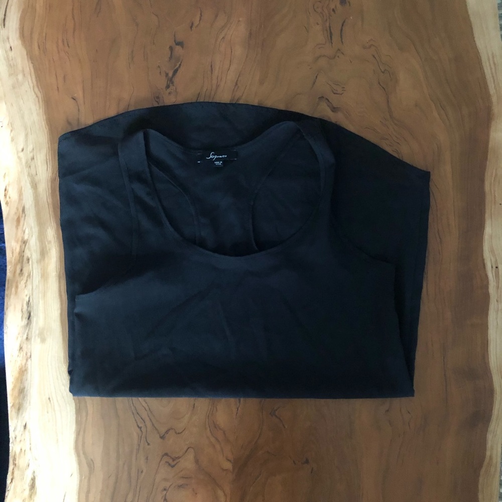 Black Razorback Tank - Picture 2 of 3